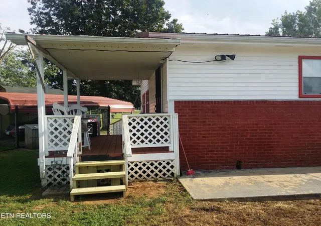 Photo 15 of Single family home for sale at 1110 Hickory Flats Rd, Pennington Gap, VA 24277 | MLS# 1354906 | Listing updated on 2026-09-09