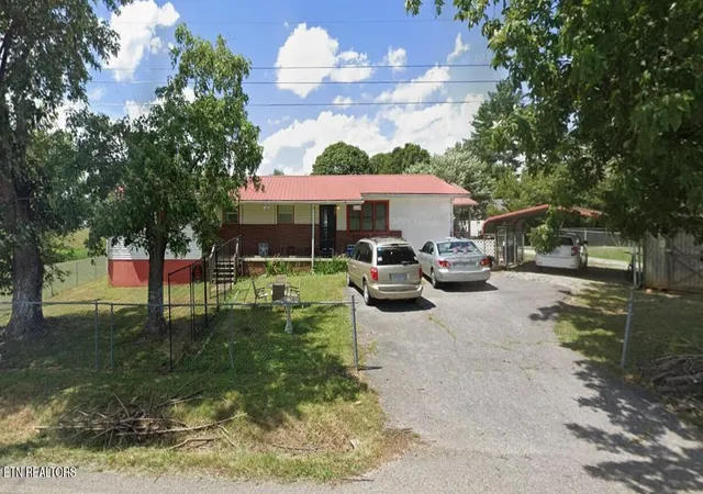 Photo 2 of Single family home for sale at 1110 Hickory Flats Rd, Pennington Gap, VA 24277 | MLS# 1354906 | Listing updated on 2026-09-09