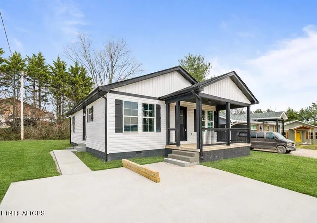 Photo 2 of Single family home for sale at 111 Azalea Ln #2, Jacksboro, TN 37757 | MLS# 1354925 | Listing updated on 2026-09-09