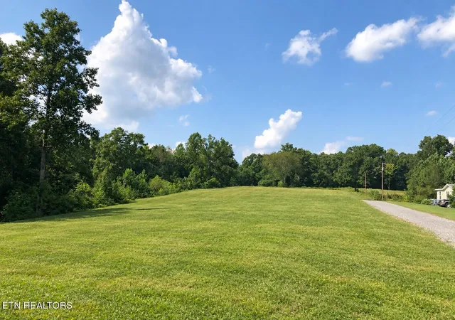 Photo 1 of Land for sale at 00 Twin Oaks Rd, Gainesboro, TN 38562 | MLS# 1355183 | Listing updated on 2026-09-11