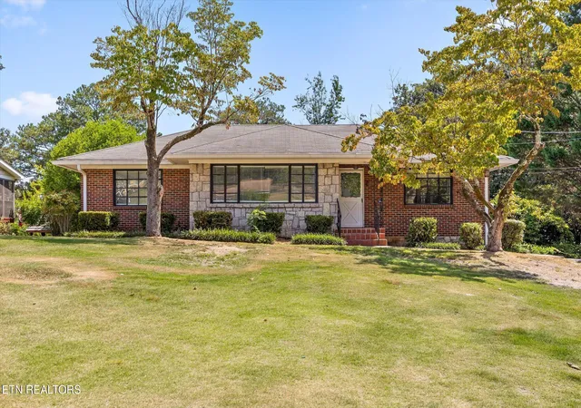Photo 1 of Single family home for sale at 714 Belvoir Ave, Chattanooga, TN 37412 | MLS# 1355236 | Listing updated on 2026-09-24