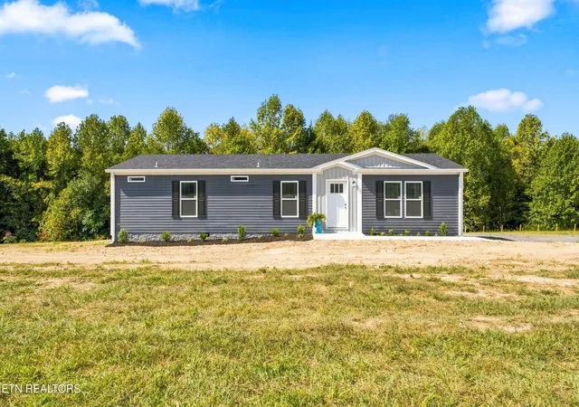 Photo 1 of Sale Pending at 54 Pumpkintown Rd, Lafayette, TN 37083 | MLS# 1354934 | Listing updated on 2026-09-17