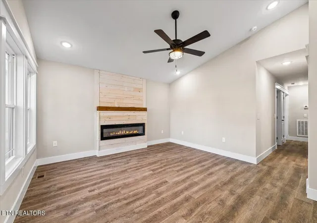 Photo 4 of Single family home for sale at 130 Azalea Ln #5, Jacksboro, TN 37757 | MLS# 1354932 | Listing updated on 2026-09-09