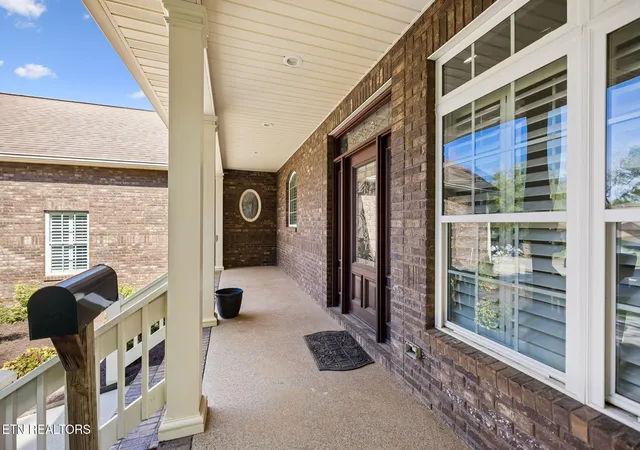 Photo 4 of Single family home for sale at 1422 Tainan Dr, Maryville, TN 37804 | MLS# 1355092 | Listing updated on 2026-10-06