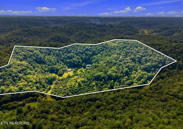 Photo 3 of Single family home for sale at 59 Russell Ln, Pleasant Shade, TN 37145 | MLS# 1354950 | Listing updated on 2026-09-10