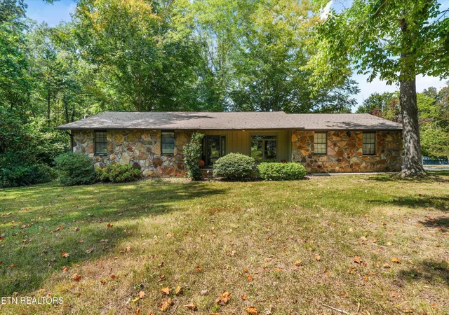 Single family home for sale at 405 Sportsman Rd, Andersonville, TN 37705 | MLS# 1355117