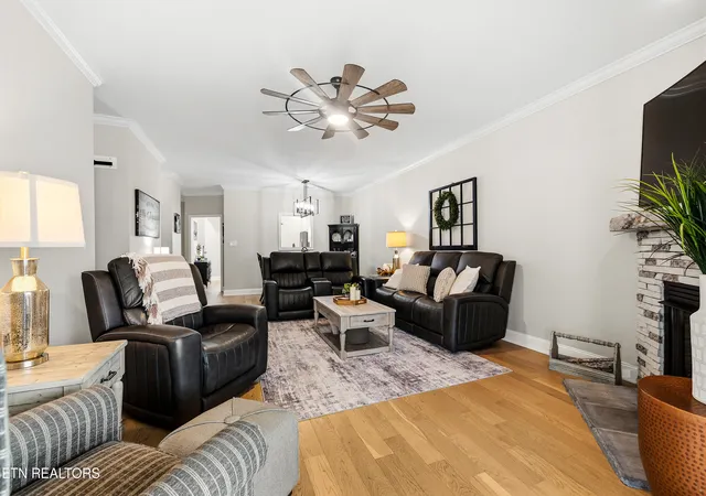 Listing Photo 5 - Condo for sale in building located at 7845 Thomas Henry Wy, Knoxville, TN 37938