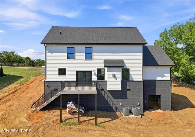 Photo 3 of Single family home for sale at 3504 Davis Frd Rd, Maryville, TN 37804 | MLS# 1355103 | Listing updated on 2026-09-21