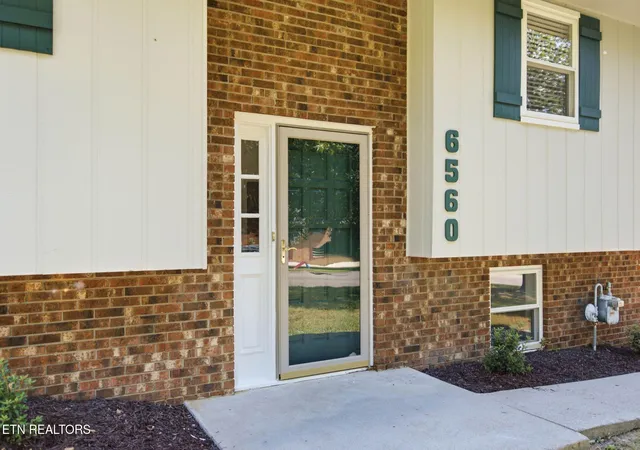 Photo 3 of Single family home for sale at 6560 W Garwood Cir, Knoxville, TN 37918 | MLS# 1355161 | Listing updated on 2026-09-11