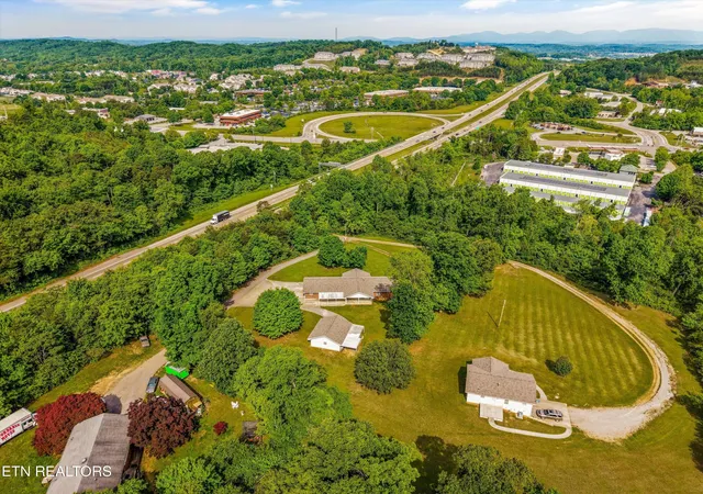 Single family home for sale at 1210/1214 Pellissippi Pkwy, Knoxville, TN 37932 | MLS# 1355030