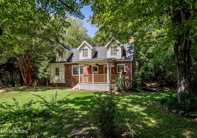 Photo 2 of Sale Pending at 138 Crescent Rd, Norris, TN 37828 | MLS# 1355128 | Listing updated on 2026-09-12
