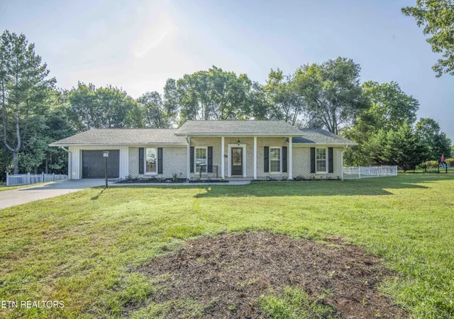 Photo 1 of Single family home for sale at 1732 Leconte Dr #1732, Maryville, TN 37803 | MLS# 1355502 | Listing updated on 2026-09-17