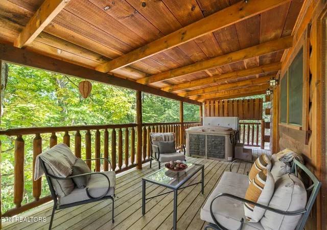Photo 3 of Single family home for sale at 3823 Dollys Dr, Sevierville, TN 37876 | MLS# 1355041 | Listing updated on 2026-10-06