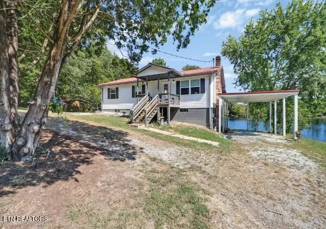 Photo 2 of Sale Pending at 515 Silver Lake Dr, Jamestown, TN 38556 | MLS# 1355048 | Listing updated on 2026-09-23