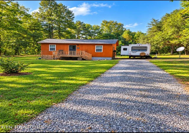 Photo 1 of Single family home for sale at 375 Cagle Rd, Tellico Plains, TN 37385 | MLS# 1355189 | Listing updated on 2026-09-20