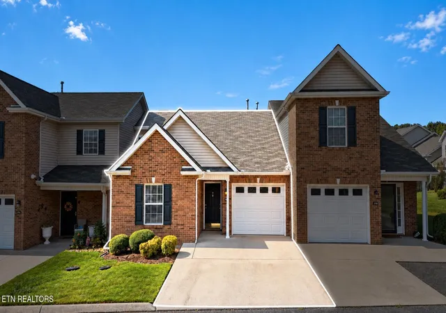 Photo 1 of Condo for sale at 3707 Sean Grv Way, Knoxville, TN 37921 | MLS# 1355148 | Listing updated on 2026-09-11