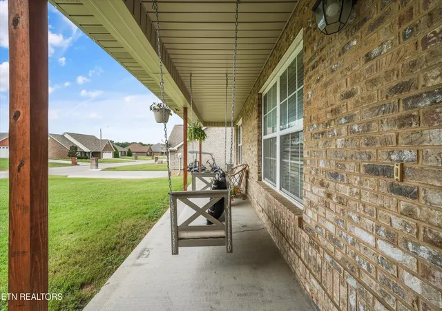 Photo 3 of Single family home for sale at 1216 Bastogne Dr, Maryville, TN 37801 | MLS# 1355086 | Listing updated on 2026-09-13