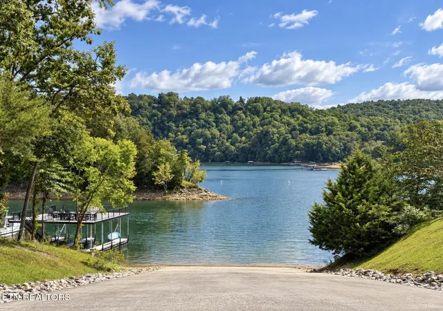 Photo 4 of Land for sale at Foxwood Dr, Caryville, TN 37714 | MLS# 1355508 | Listing updated on 2026-09-15