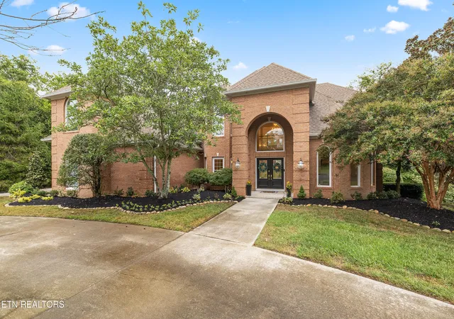 Photo 3 of Single family home for sale at 10409 E Port Dr, Knoxville, TN 37922 | MLS# 1356483 | Listing updated on 2026-10-05
