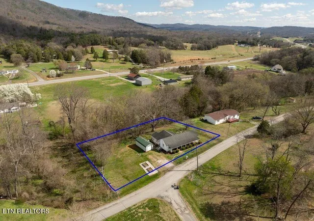 Photo 18 of Single family home for sale at 254 Mountain Rd, Luttrell, TN 37779 | MLS# 1355094 | Listing updated on 2026-09-14