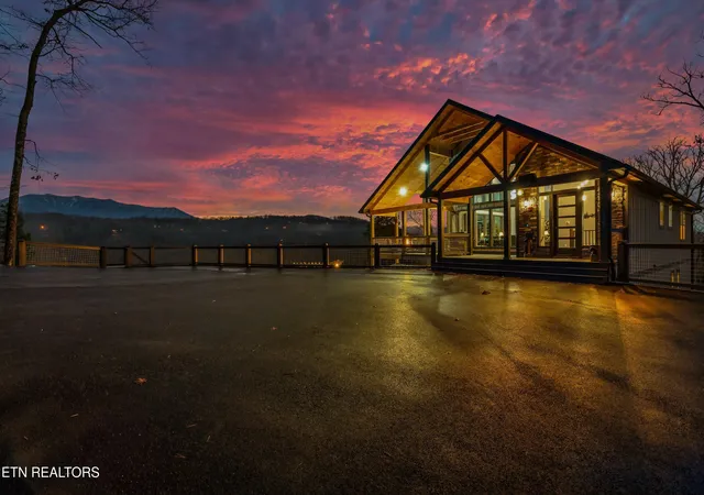Photo 2 of Single family home for sale at Lone Ridge, Sevierville, TN 37862 | MLS# 1355108 | Listing updated on 2026-09-11