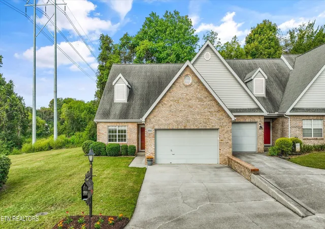 Photo 2 of Single family home for sale at 3315 Laurel View Rd, Knoxville, TN 37917 | MLS# 1355115 | Listing updated on 2026-09-11