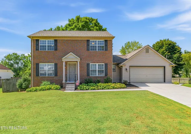 Photo 1 of Sale Pending at 9318 Collingwood Rd, Knoxville, TN 37922 | MLS# 1355507 | Listing updated on 2026-09-28