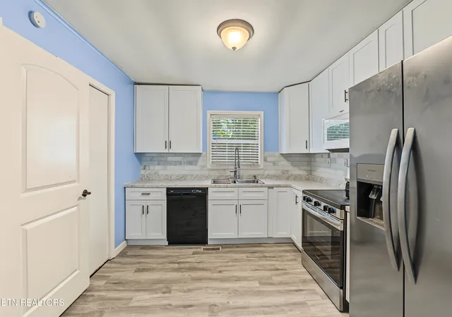 Photo 4 of Single family home for sale at 314 Leatherwood Dr, Maryville, TN 37803 | MLS# 1355327 | Listing updated on 2026-09-12