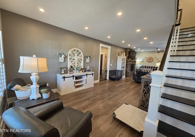 Photo 3 of Single family home for sale at 118 Stone Leigh Dr, New Market, TN 37820 | MLS# 1355301 | Listing updated on 2026-09-12