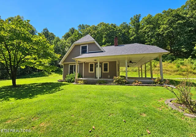 Photo 2 of Single family home for sale at 361 Page Rd, Rockwood, TN 37854 | MLS# 1355220 | Listing updated on 2026-09-29