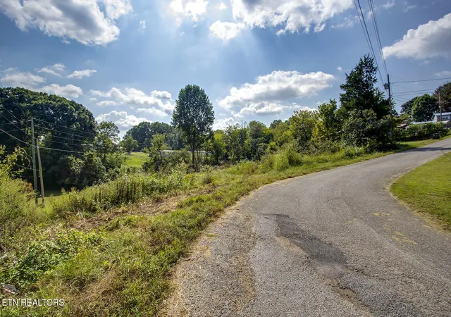 Photo 3 of Land for sale at 519 Sunflower Cir, Sweetwater, TN 37874 | MLS# 1355975 | Listing updated on 2026-09-25