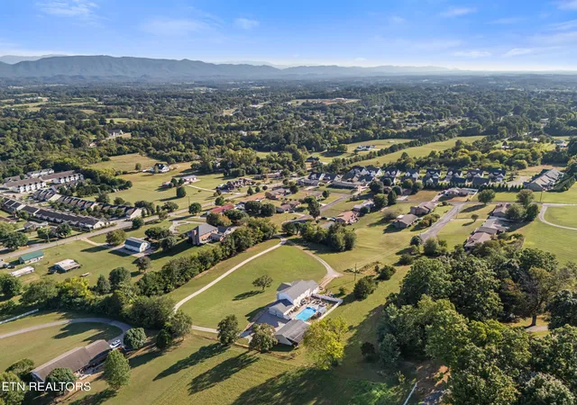 Photo 3 of Single family home for sale at 212 Simmons Rd, Seymour, TN 37865 | MLS# 1355443 | Listing updated on 2026-09-21