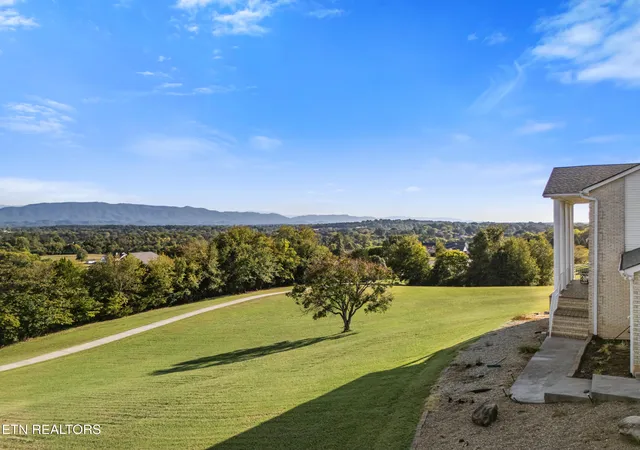 Photo 4 of Single family home for sale at 212 Simmons Rd, Seymour, TN 37865 | MLS# 1355443 | Listing updated on 2026-09-21