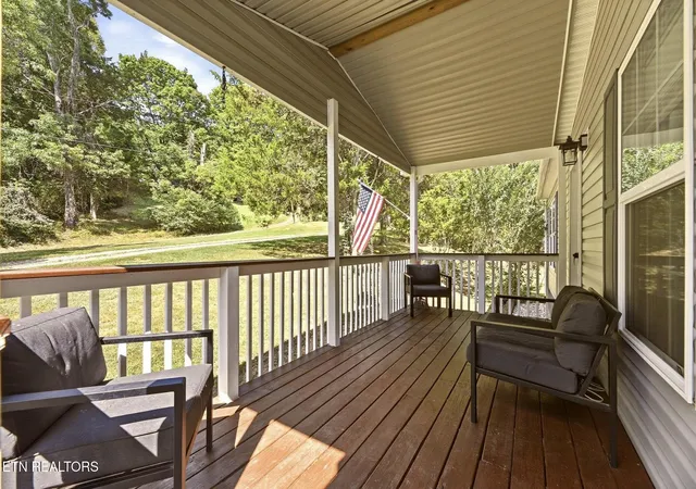 Photo 3 of Sale Pending at 3400 Williams Fry Rd, Lenoir City, TN 37771 | MLS# 1355360 | Listing updated on 2026-09-21