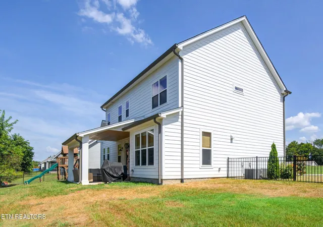 Photo 3 of Sale Pending at 515 Bishop Ln, Cookeville, TN 38506 | MLS# 1355200 | Listing updated on 2026-10-13