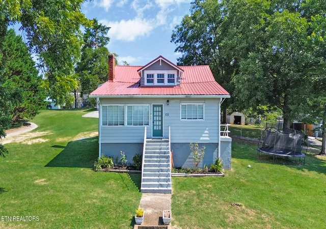 Photo 1 of Single family home for sale at 122 Cross Ave, Dayton, TN 37321 | MLS# 1355316 | Listing updated on 2026-09-14