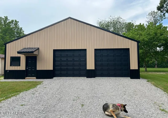 Photo 2 of Single family home for sale at 941 Pine Tree Rd, Jamestown, TN 38556 | MLS# 1355466 | Listing updated on 2026-09-22
