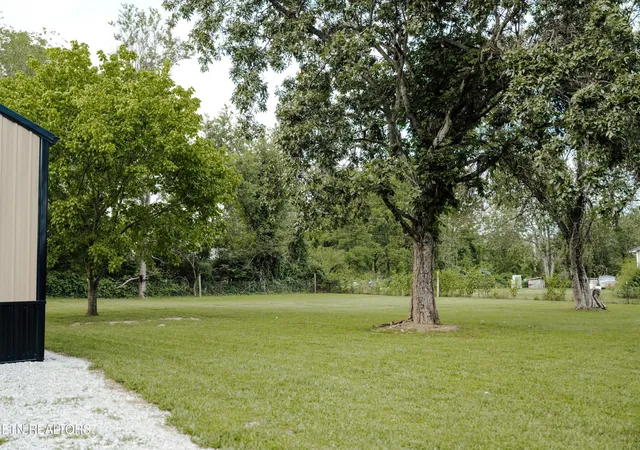 Photo 4 of Single family home for sale at 941 Pine Tree Rd, Jamestown, TN 38556 | MLS# 1355466 | Listing updated on 2026-09-22