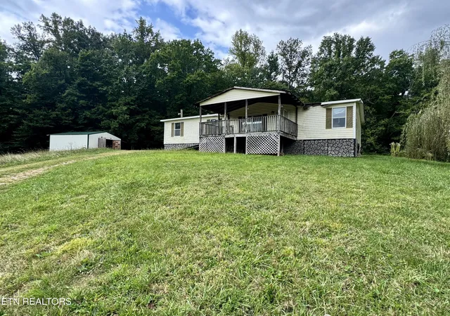 Single family home for sale at 265 Sandy Gap Rd, Pioneer, TN 37847 | MLS# 1355198