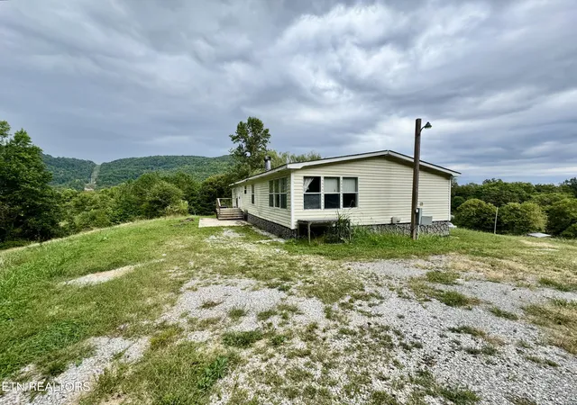 Photo 4 of Single family home for sale at 265 Sandy Gap Rd, Pioneer, TN 37847 | MLS# 1355198 | Listing updated on 2026-09-11