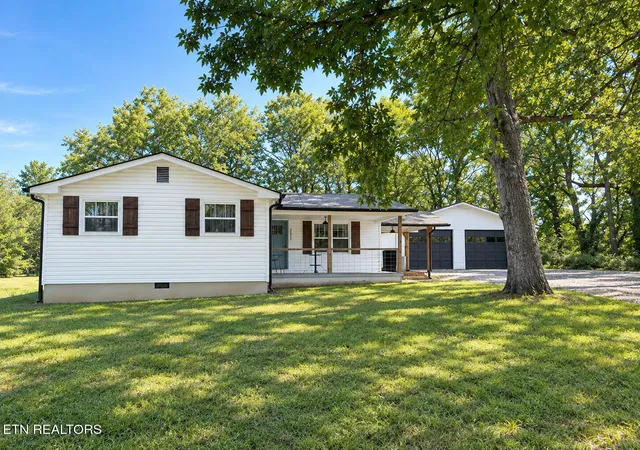 Photo 1 of Sale Pending at 262 Davis Rd, Strawberry Plains, TN 37871 | MLS# 1355246 | Listing updated on 2026-09-11