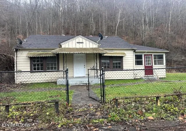 Photo 1 of Single family home for sale at 13086 Ky 38, Evarts, KY 40828 | MLS# 1355217 | Listing updated on 2026-09-11
