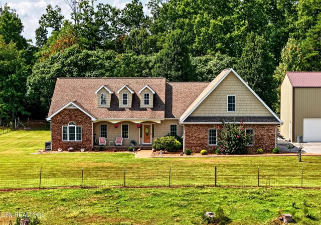 Photo 1 of Single family home for sale at 1095 Flt Rock Rd, Sparta, TN 38583 | MLS# 1355265 | Listing updated on 2026-09-11