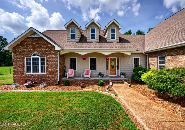 Photo 4 of Single family home for sale at 1095 Flt Rock Rd, Sparta, TN 38583 | MLS# 1355265 | Listing updated on 2026-10-17