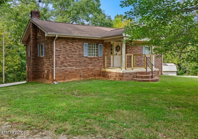 Photo 1 of Single family home for sale at 1020 Bledsoe Dr, Etowah, TN 37331 | MLS# 1355266 | Listing updated on 2026-09-11