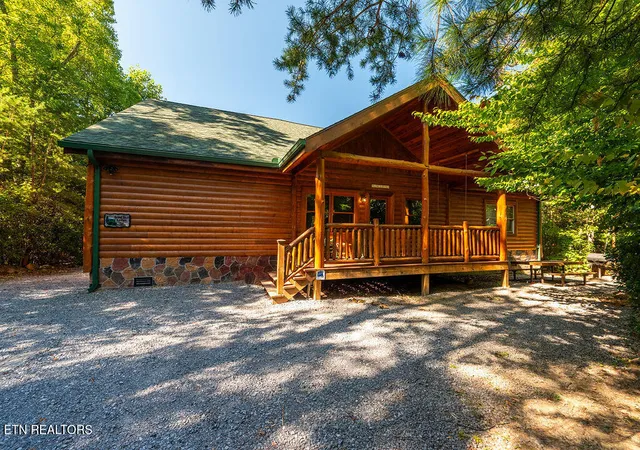 Photo 1 of Single family home for sale at 213 Amet Way, Cosby, TN 37722 | MLS# 1355452 | Listing updated on 2026-09-15