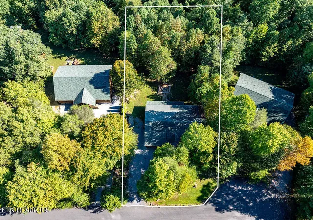 Photo 3 of Single family home for sale at 222 Amet Way, Cosby, TN 37722 | MLS# 1355455 | Listing updated on 2026-09-15