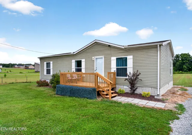 Photo 4 of Single family home for sale at 2641 Wildcat Rd, Sparta, TN 38583 | MLS# 1355303 | Listing updated on 2026-09-12