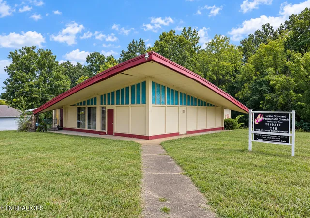 Photo 1 of Single family home for sale at 5022 Inskip Rd, Knoxville, TN 37912 | MLS# 1355376 | Listing updated on 2026-09-13