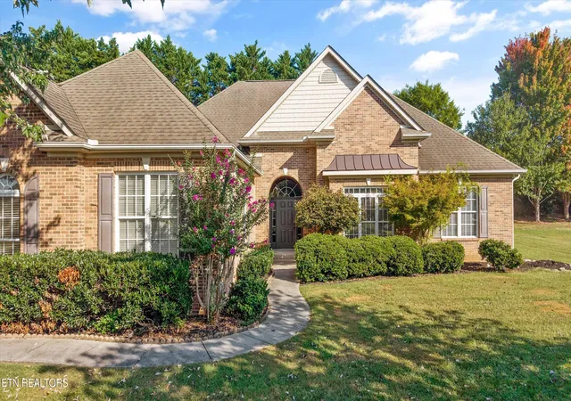 Photo 1 of Single family home for sale at 3845 Holly Berry Dr, Knoxville, TN 37938 | MLS# 1355345 | Listing updated on 2026-10-02